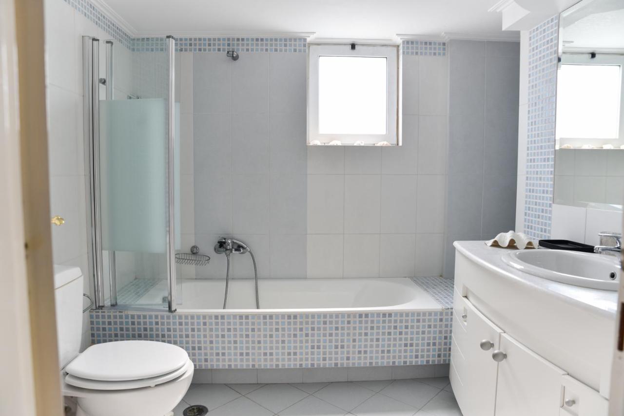 Kaliroon Seaside Apartment Kalamata Bagian luar foto